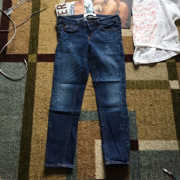Hollister ankle/ crop jeans - Picture 3 of 3