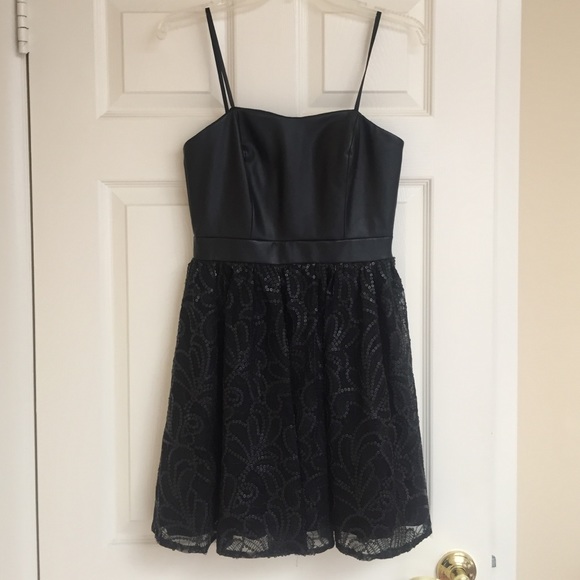 Sweet and sassy little black dress!