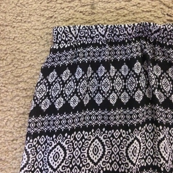 LA hearts maxi skirt ☺️ - Picture 2 of 2