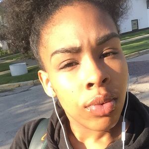 Meet your Posher, Nija