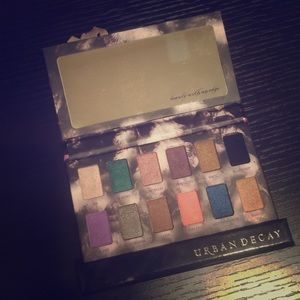 Urban Decay Shadowbox