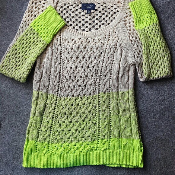 *****SOLD*******American Eagle sweater