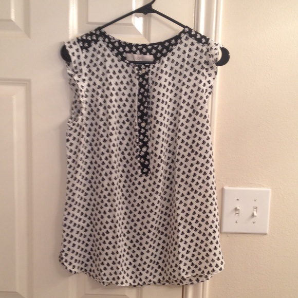 Black and white sleeveless top
