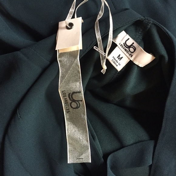 Ya Los Angeles Bell sleeve Dress - Picture 4 of 4