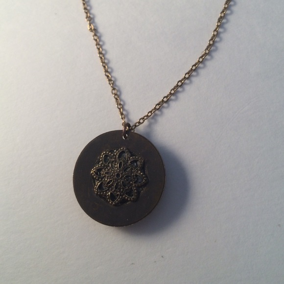 Antique button necklace ,brass ,new - Picture 3 of 3