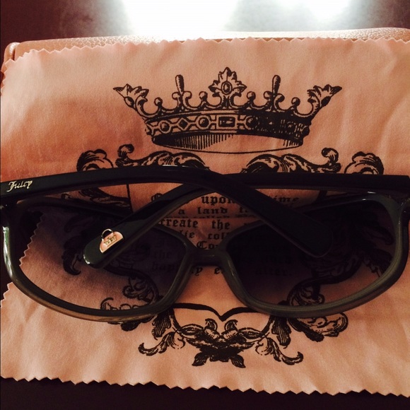 Price Drop!! 👀Juicy Couture Sunglasses - Picture 2 of 5