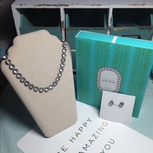 Stella & Dot Vintage crystal necklace