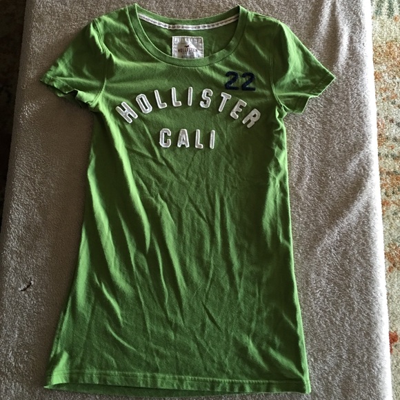 Hollister tshirt