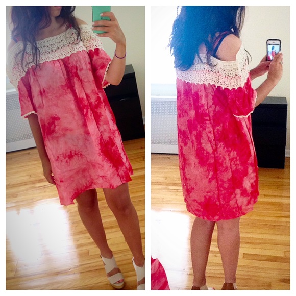 Ultra Chic Red Tie Dye Off Shoulder Mini Dress - Picture 2 of 3
