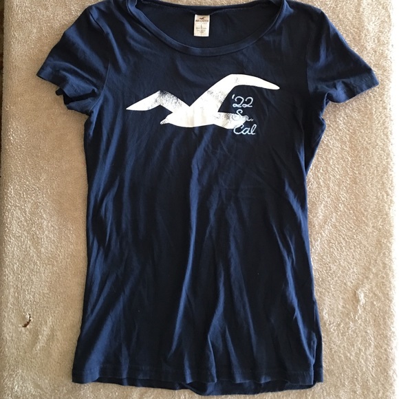 Hollister t shirt