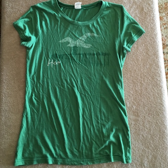 Hollister t shirt