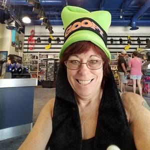 Meet your Posher, Bernadette