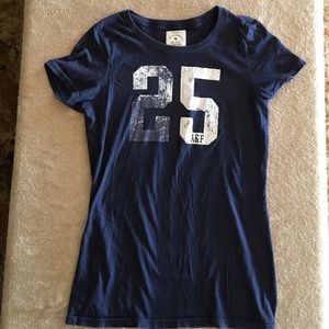 Abercrombie & Fitch t shirt