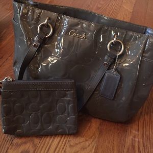 Purse and wristlet