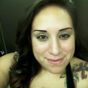 Meet your Posher, Serina