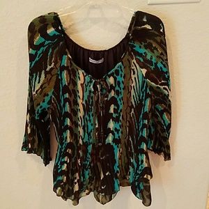 Crinkle Pleat scoop neck w/ bow tie. Lined wash