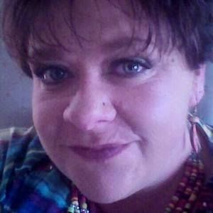 Meet your Posher, Shelly