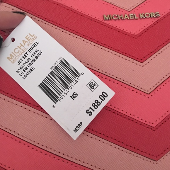 🚫SOLD🚫 Michael Kors Jet Set cross body - Picture 4 of 4