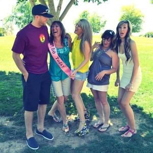 Meet your Posher, Carrie