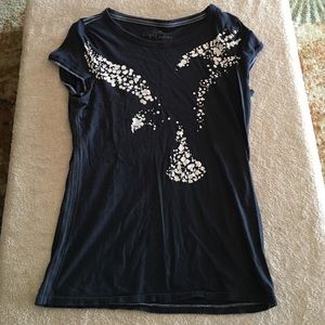 American Eagle t shirt