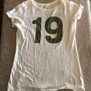 American Eagle t shirt