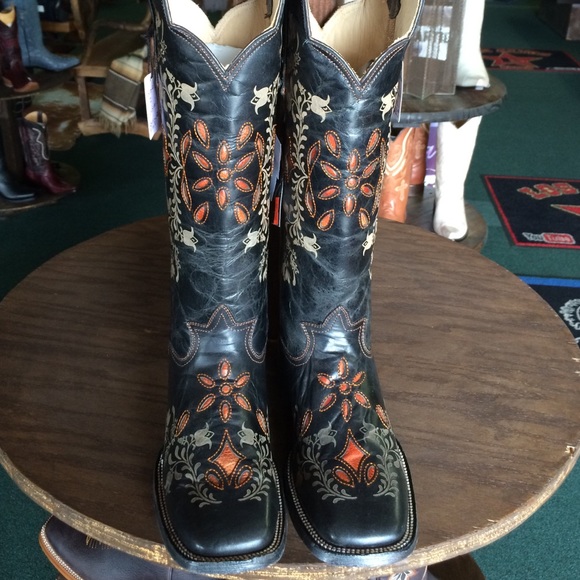 💢SOLD💢Black boots Denver Square toe