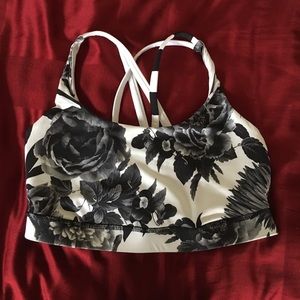 Lululemon energy sports bra