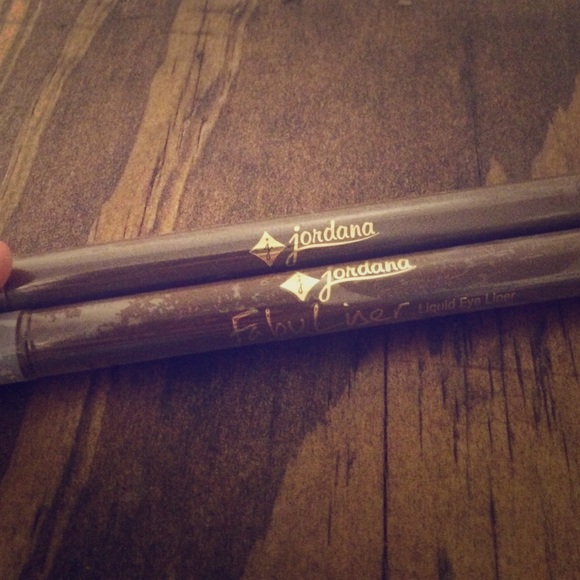 2 UNOPENED JORDANA FABU-LINERS