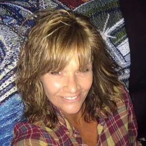 Meet your Posher, Connie