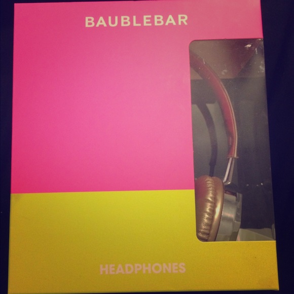 Baublebar Rose gold headphones