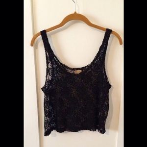 Sheer crochet lace crop-top.