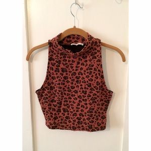 NWOT Leopard Crop Top🐾