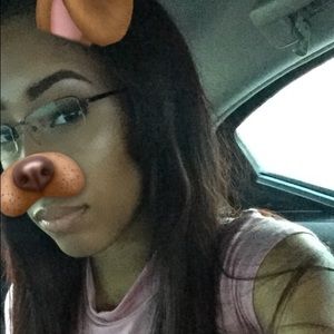 Meet your Posher, Alexia