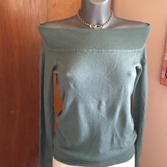 Victoria's Secret Moda brand sweater