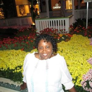 Meet your Posher, Lorriann