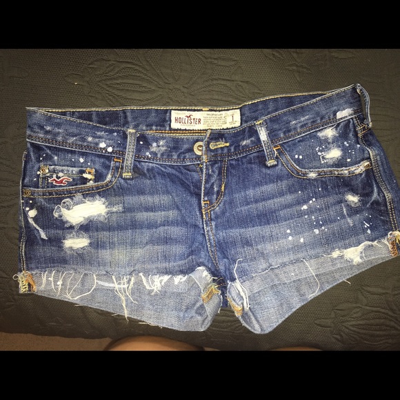Hollister distressed shorts