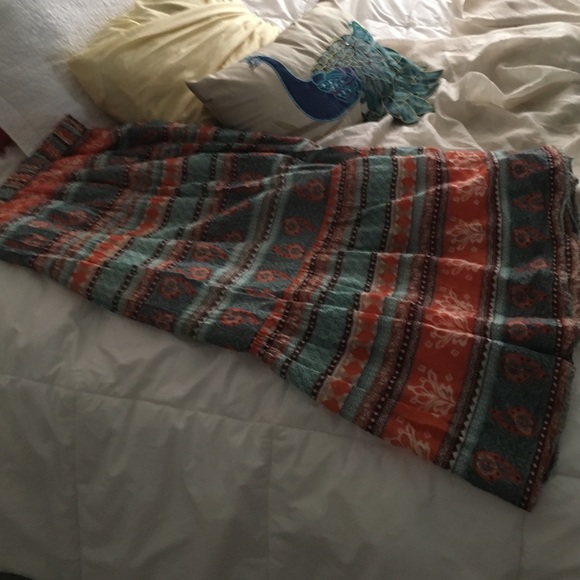 Sz M maxi festival skirt.Orange real and tan print - Picture 2 of 4