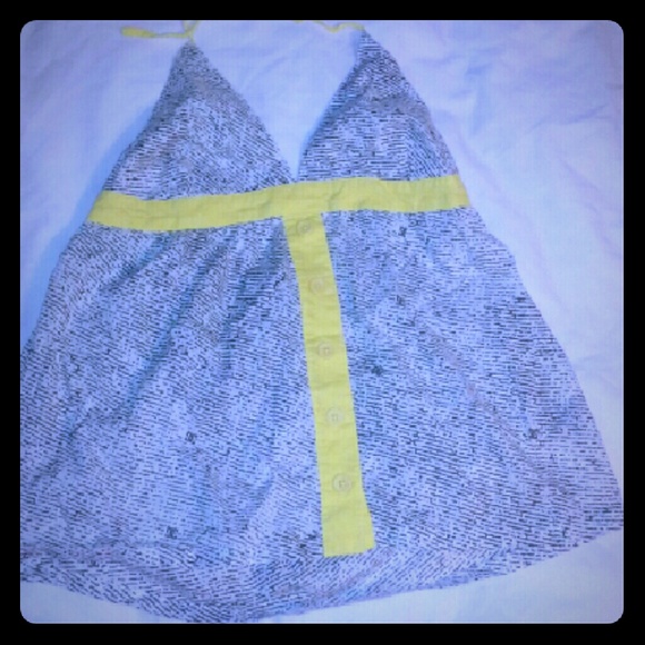 DC halter top, good for the beach or summer - Picture 1 of 4