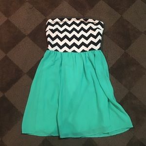 Strapless dress with small cutout on back