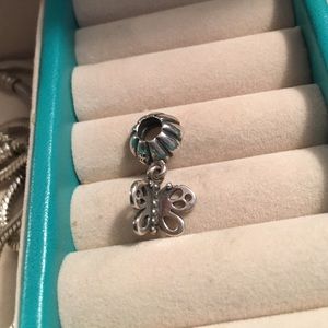 NEW CONDITION AUTHENTIC PANDORA CHARM