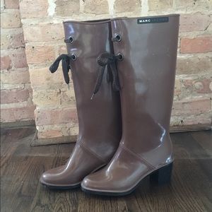 Marc Jacobs Tall Ribbon rain boot