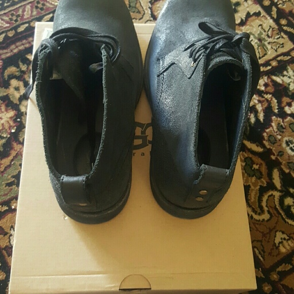 Ugg boots - Picture 2 of 3