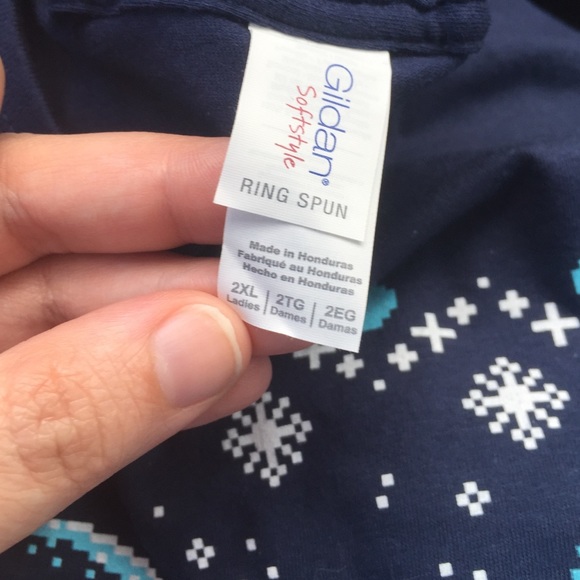 8 bit Christmas Shirt 2xL - Picture 2 of 2