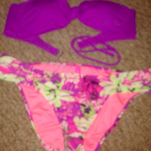 Medium VS bikini