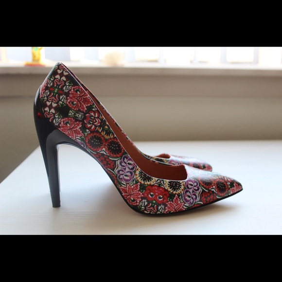Rebecca Minkoff flower pumps!