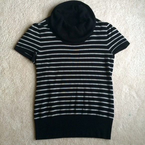 OneA - black & grey striped short sleeve sweater
