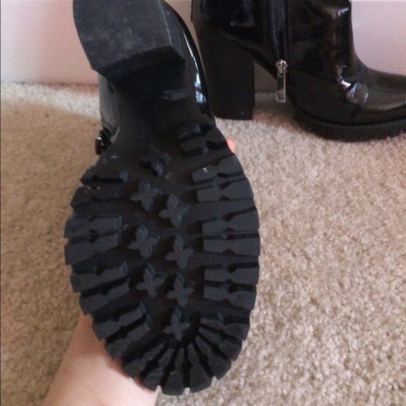 Black size6 shoecult by Nasty Gal ankle boots - Picture 2 of 2