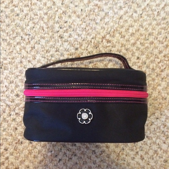Cosmetic case