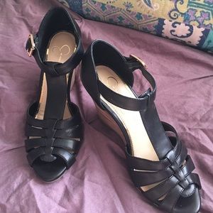 ⭐️RESERVED⭐ ️NWOB black strappy wedges