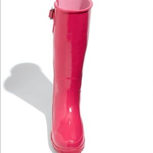 Pink rainboots
